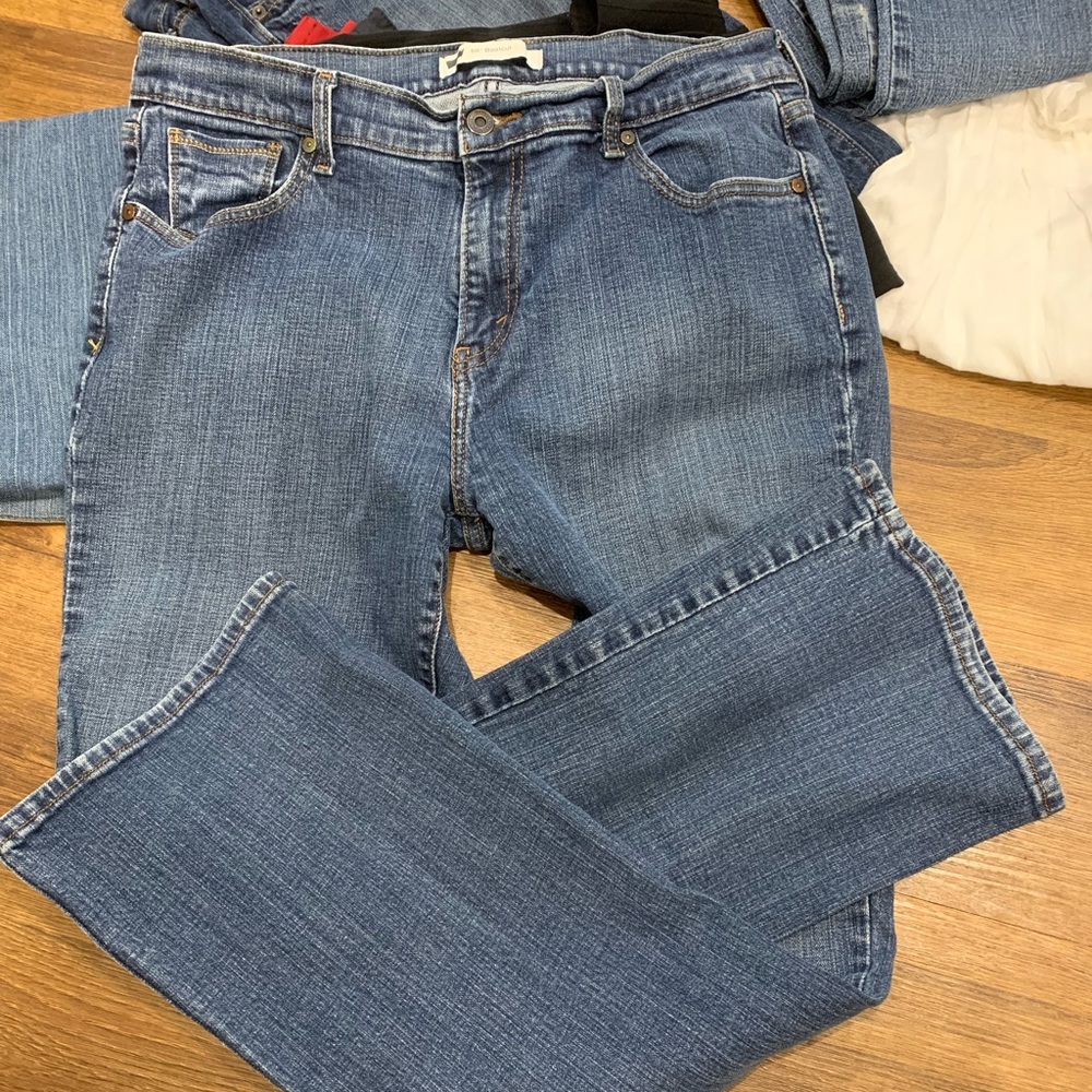 Ladies blue jeans